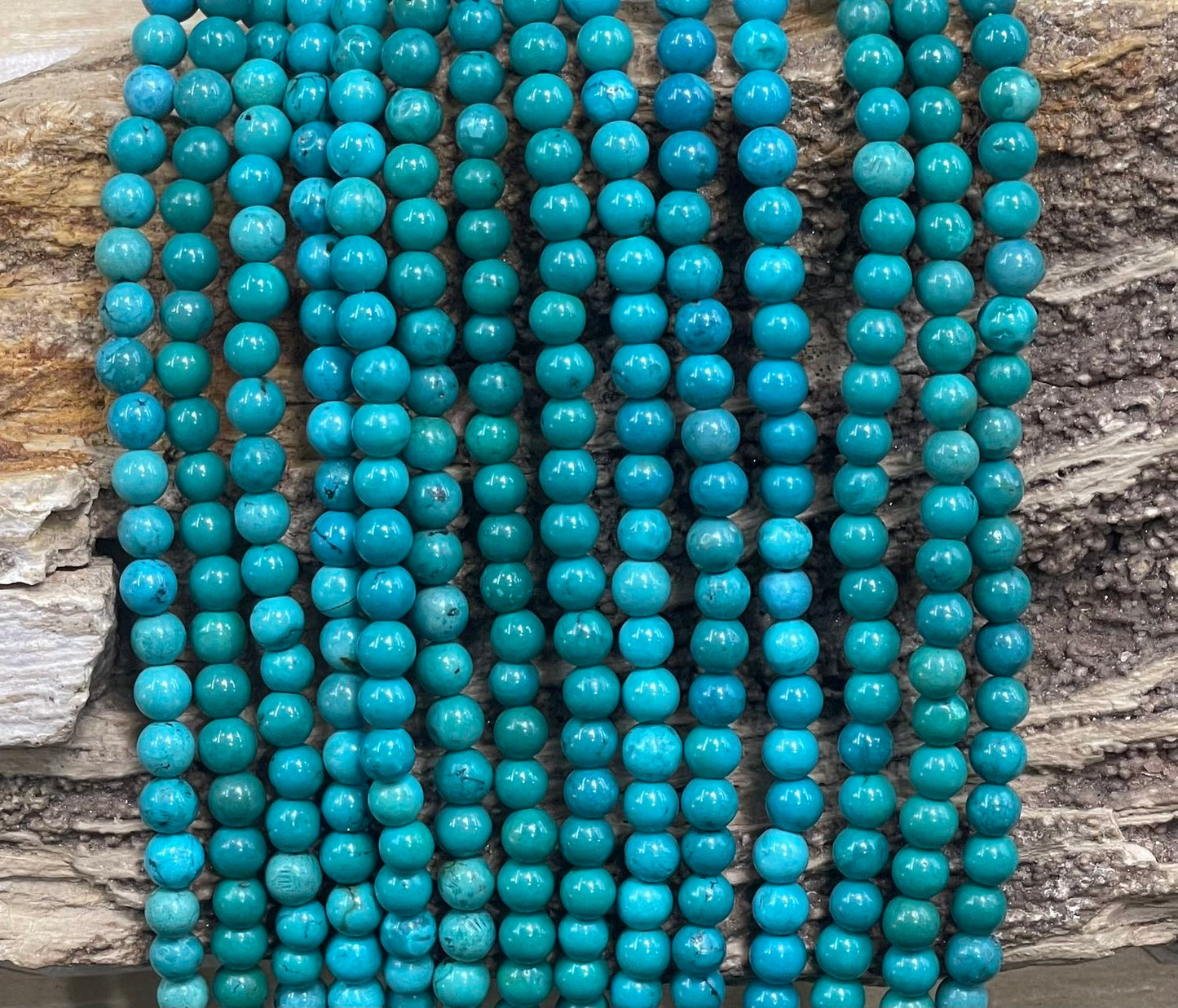 Hubei Turquoise Round 6mm