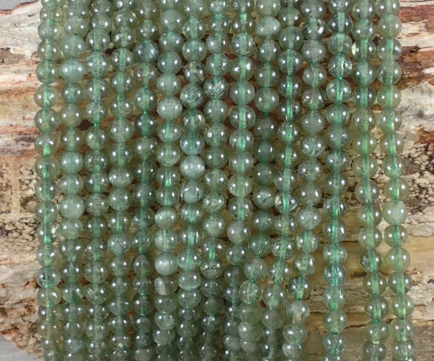 Green Apatite Round 5-5.5mm