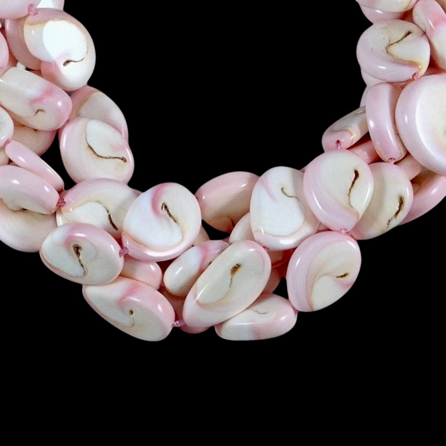 Queen Conch Shell, Teardrop with Swirl Pattern