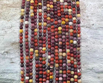 Mookaite Jasper, Round