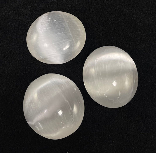 Selenite Palm aka Soap 2.5-3in (1pc)