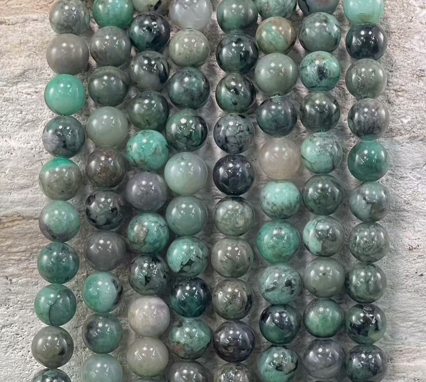 Emerald w/ Skin (Agate) Round 6mm 8mm