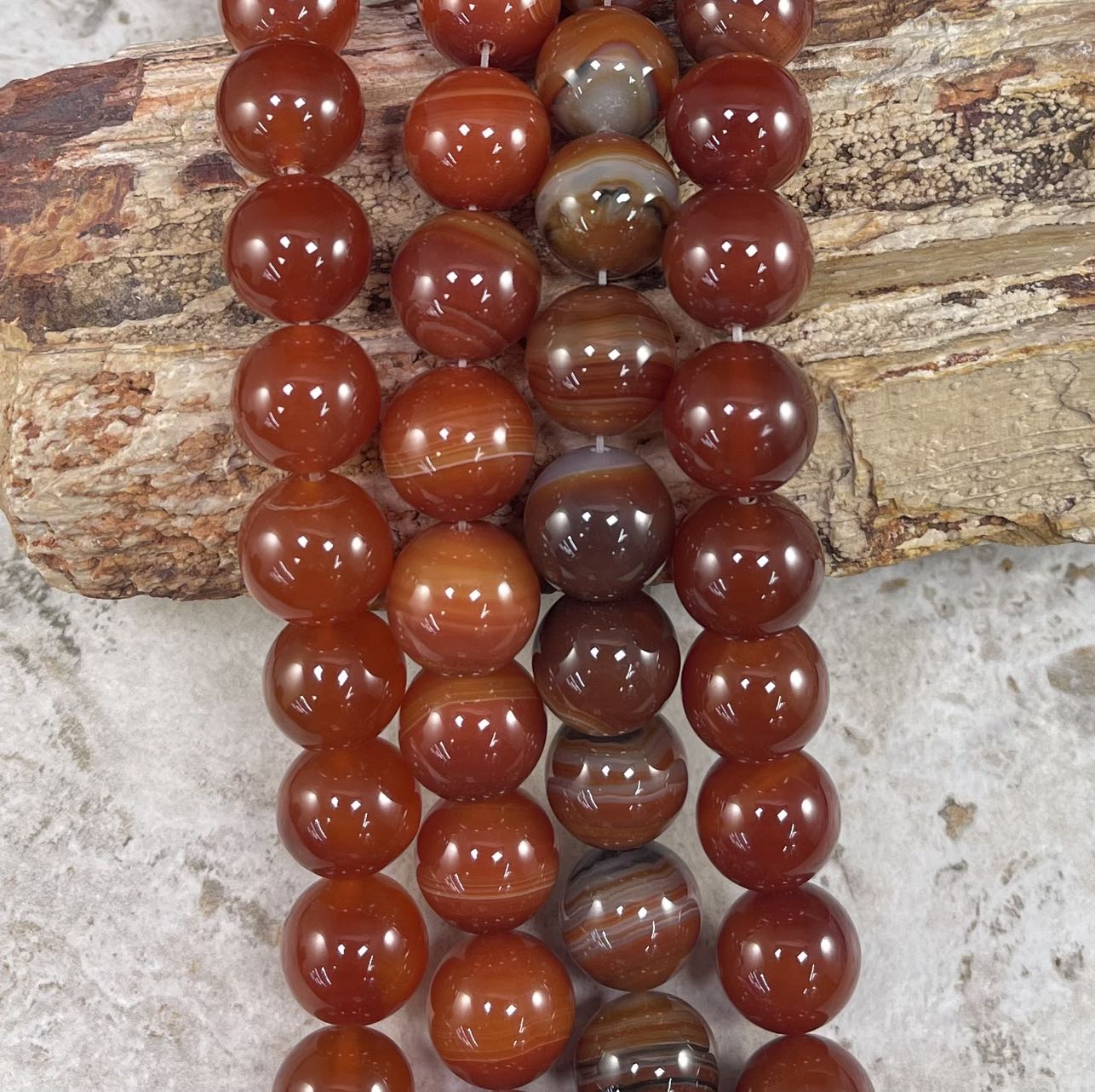 Carnelian aka Banded Agate, Round 12mm 18mm