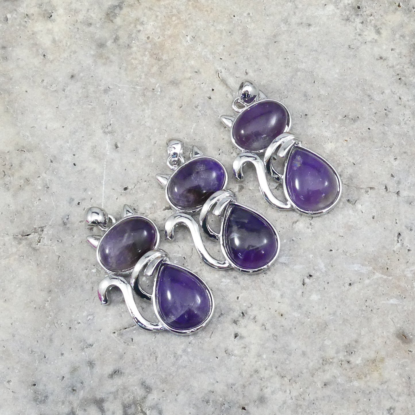 Amethyst cat shape pendant 27x45mm (1pc)