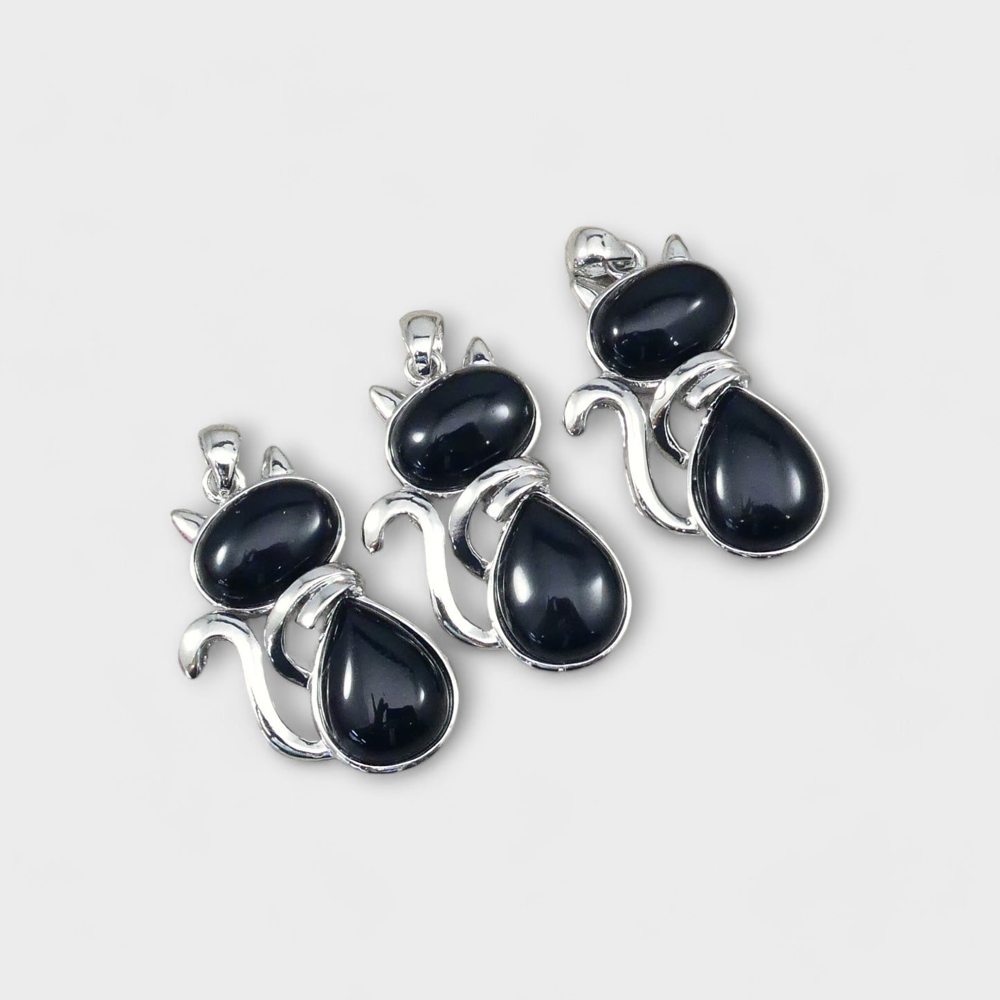 Onyx cat shape pendant 27x45mm (1pc)